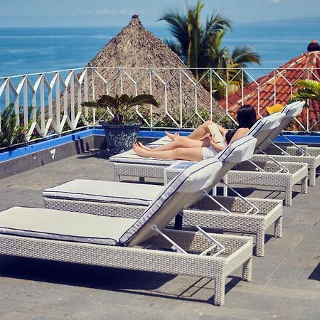 Hotel Luxury Patio Azul (Adults Only) بويرتو فالارتا المظهر الخارجي الصورة Rooftop pool at the Hotel