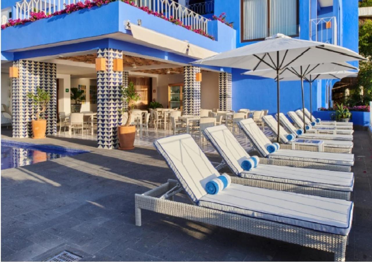 Hotel Luxury Patio Azul (Adults Only) بويرتو فالارتا المظهر الخارجي الصورة The pool at the Bel Air Hotel