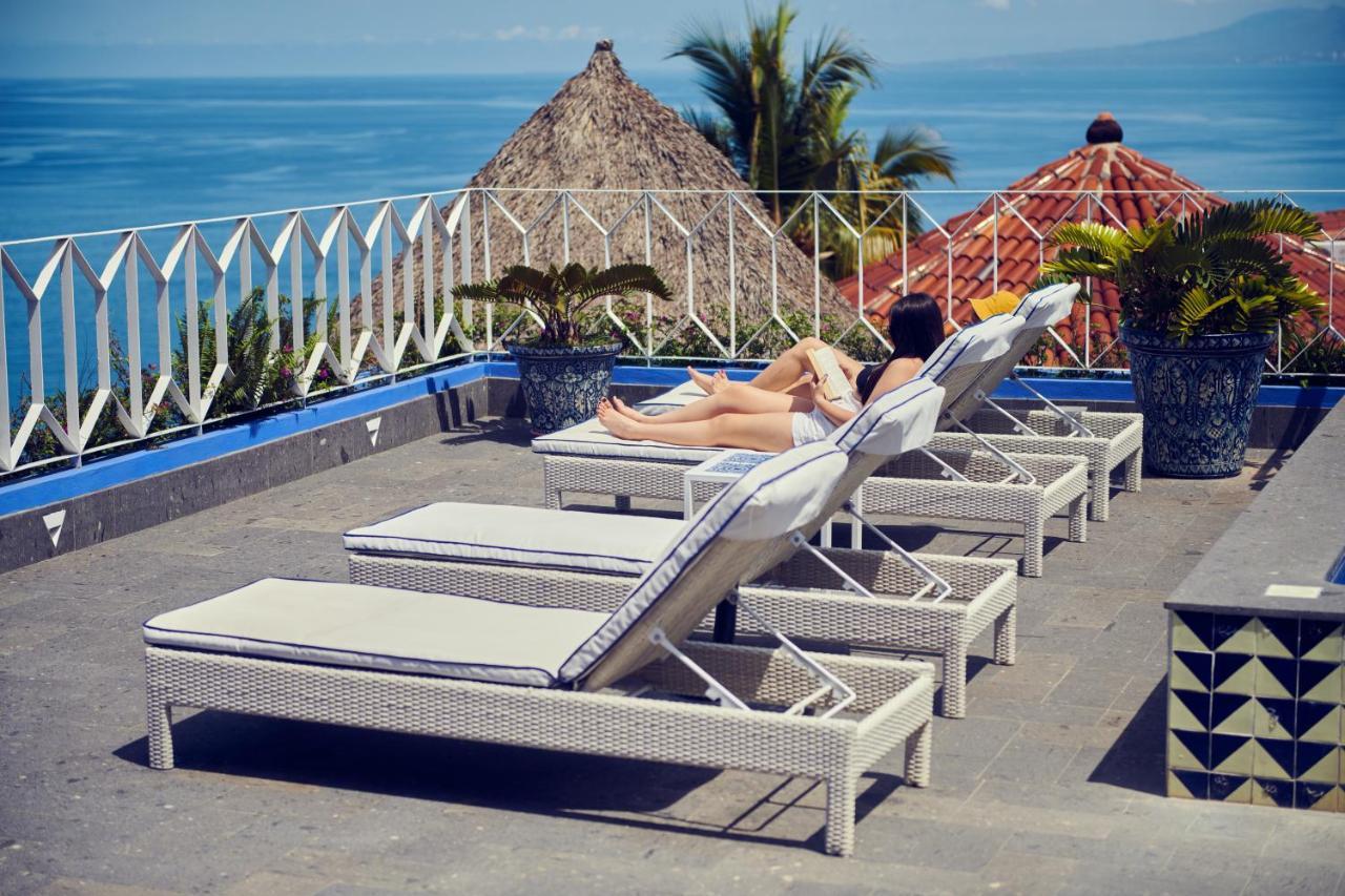Hotel Luxury Patio Azul (Adults Only) بويرتو فالارتا المظهر الخارجي الصورة Rooftop pool at the Hotel