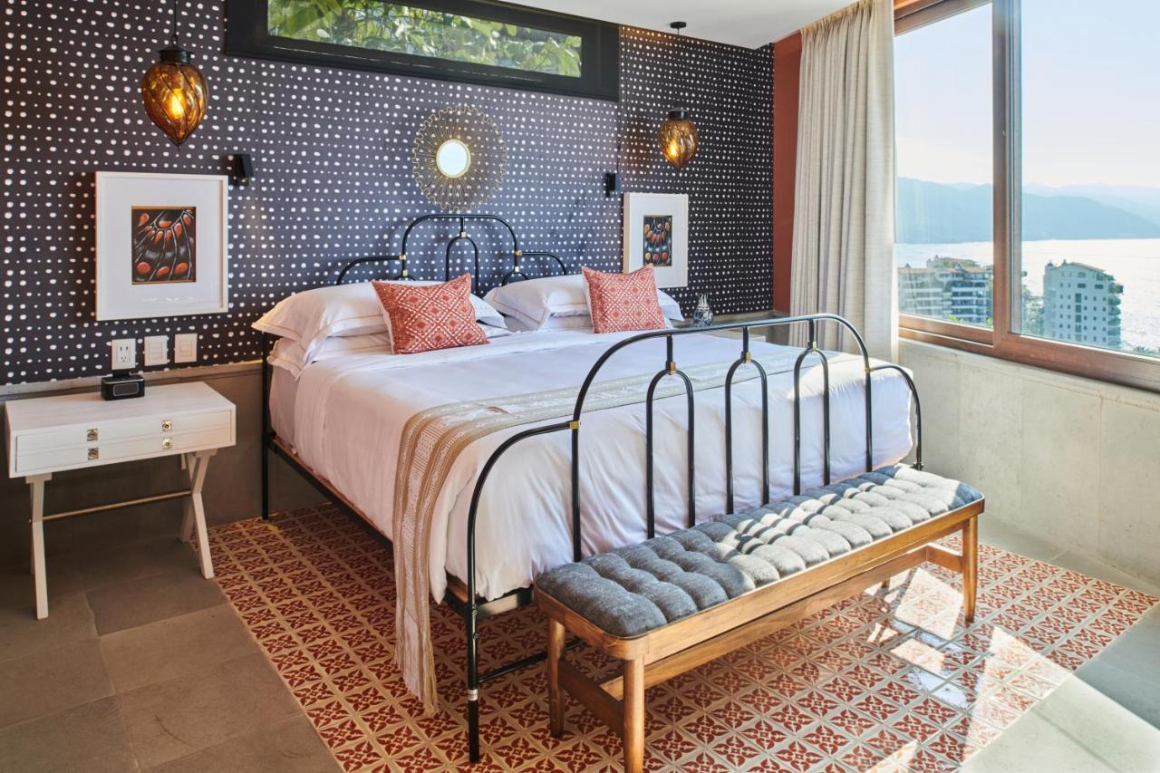 Hotel Luxury Patio Azul (Adults Only) بويرتو فالارتا المظهر الخارجي الصورة A bedroom at the hotel