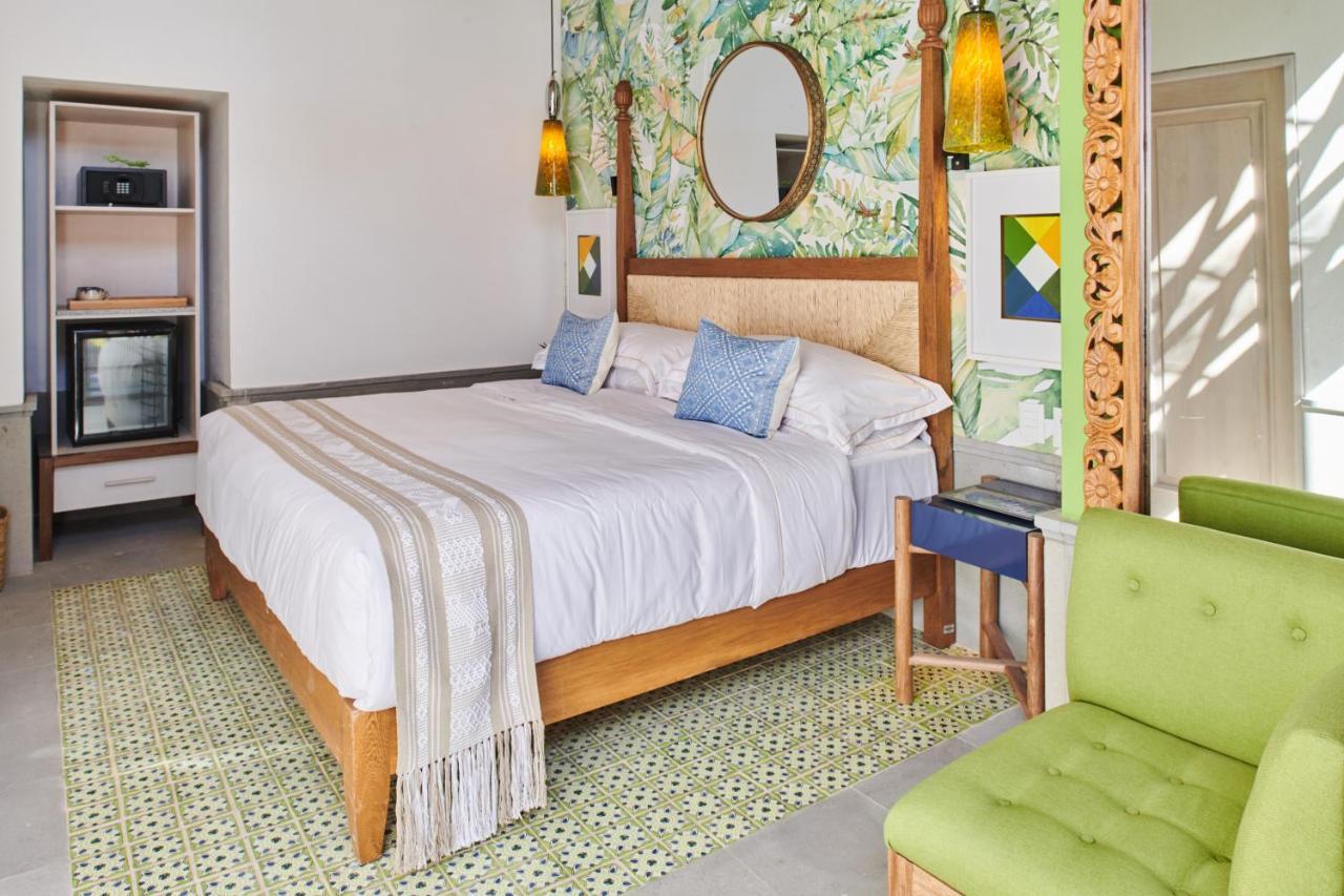 Hotel Luxury Patio Azul (Adults Only) بويرتو فالارتا المظهر الخارجي الصورة A bedroom at the hotel