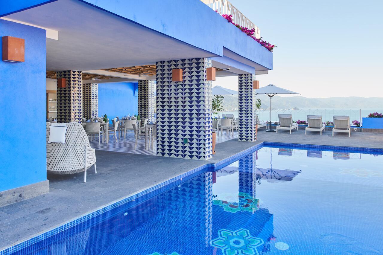 Hotel Luxury Patio Azul (Adults Only) بويرتو فالارتا المظهر الخارجي الصورة The pool at the hotel